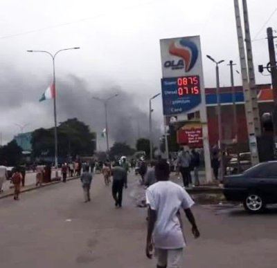 Côte d'Ivoire : Échauffourées entre forces de l'ordre et des ferrailleurs à l'ancienne casse d'Abobo (Témoins)