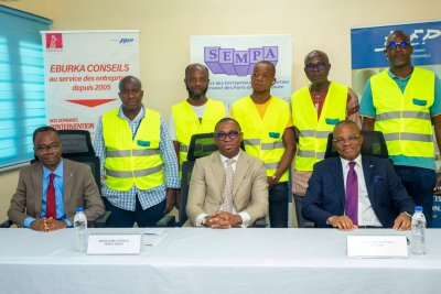 Côte d'Ivoire/Employabilité des jeunes: un projet lancé pour former 250 dockers aux métiers de cariste et de conducteur de tracteur portuaire