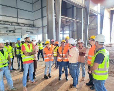 Côte d'Ivoire : la DG du CEPICI visite l'usine GCB Cocoa de San-Pedro