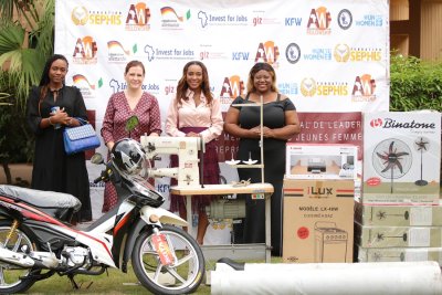 Côte d'Ivoire : la Fondation SEPHIS et  la Coopération Allemande GIZ/Invest for Jobs remettent des équipements à des femmes entrepreneures