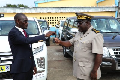 Côte d'Ivoire : la Police nationale et le corps préfectoral reçoivent des engins roulants