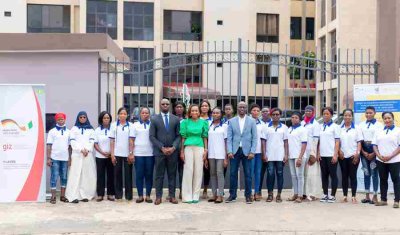 Côte d'Ivoire : Le Groupe SEPHIS et le Projet ProFERE/GIZ reçoivent le Directeur Générale de Total Energies Marketing sur leur « boot-camp » d’étudiantes en énergie