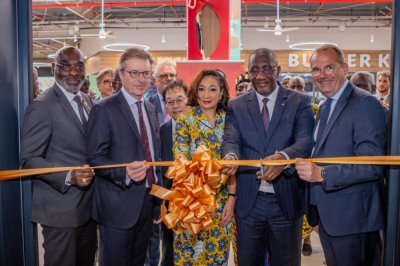 Côte d'ivoire : le Ministre Souleymane Diarrassouba inaugure l’extension du centre commercial Playce Palmeraie