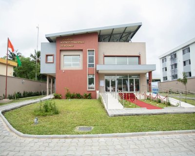 Côte d'Ivoire/ Prévoyance sociale : le Premier ministre Robert Beugré Mambé inaugure l'Agence IPS-CGRAE de Bouaké