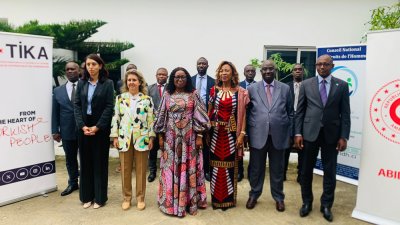 Côte d'Ivoire/ Protection  des Droits de l'Homme: la République de Türkiye offre du matériel informatique au CNDH pour renforcer ses capacités opérationnelles 