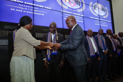 Côte d'Ivoire : une soixantaine de travailleurs du secteur automobile distingués