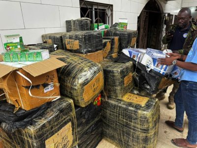Côte d’Ivoire: la Police nationale annonce la saisie de 2,5 tonnes de médicaments de qualité inférieure et falsifiés à Bouaké (Officiel)