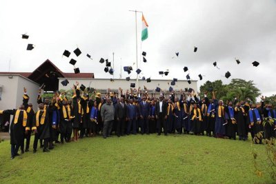 Côte d’Ivoire : 121 étudiants de l’ENSEA reçoivent leurs parchemins de fin de formation
