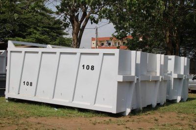 Côte d’Ivoire: des bennes à ordures modernes fabriquées par des élèves du lycée professionnel de Koumassi