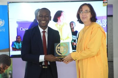 Côte d’Ivoire / Finance : Joël Attobra décroche le Prix du Meilleur Financier Jeune pour son leadership