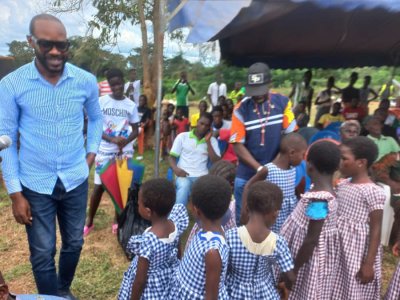 Côte d’Ivoire : le journaliste André Silver Konan fait parler son cœur