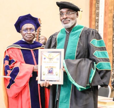 Côte d’Ivoire : le Maire Jean-Marc Yacé fait Docteur Honoris causa d'une université anglaise
