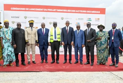 Projet immobilier « Les Jardins d'Ahoué » : le gouvernement offre 300 logements subventionnés à coût réduit aux acteurs des médias