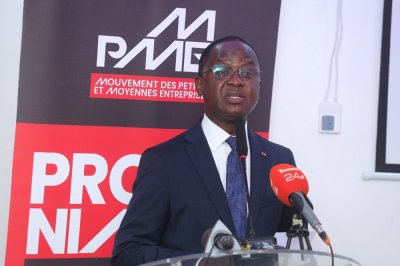 Côte d’Ivoire : le président du patronat ivoirien effectue une visite de travail au siège du Mouvement des Petites et Moyennes Entreprises