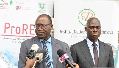 Côte d’Ivoire : les chercheurs et les entreprises industrielles en concertation à Yamoussoukro