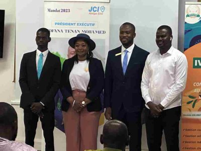 Côte d’Ivoire : les enjeux de l’investissement dans le secteur du transport expliqués à des jeunes