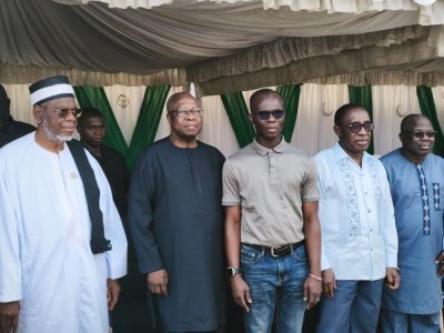 Côte d’Ivoire/ Solidarité: Yves Brahima Koné offre des centaines de tonnes de vivres à environ 2 mille personnes vulnérables à Abobo