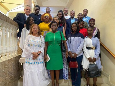 Côte d’Ivoire : un centre d’éveil des enfants implantés Med-El inauguré à Abidjan