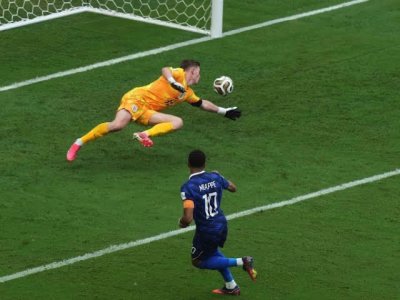 Coupe du monde 2026: le naufrage, puis la folle remontée avortée de la France face aux Anglais