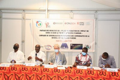 COVID19 : Les populations invitées à toujours se faire vacciner malgré la baisse du nombre de cas positifs