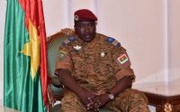 Burkina: le gouvernement formé, Zida ministre de la Défense (officiel)