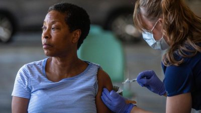 La décision des États-Unis de retirer leur financement pour les vaccins à ARNm pourrait-elle être une grave erreur de calcul ?