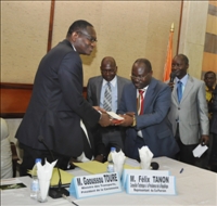 Cérémonie de dédicace du livre du Dr. Echui AkA Désiré : le discours du ministre Gaoussou Touré