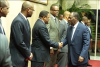 Alassane Ouattara a quitté Abidjan pour Yaoundé, lundi