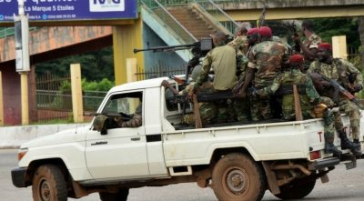 Coup d’État en Guinée: les pays voisins restent silencieux, un sommet de la Cédéao mercredi