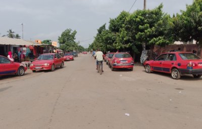 Grève des chauffeurs de taxis à Grand-Bassam