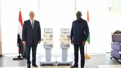 Deux générateurs de dialyse offerts au Conseil régional de la Nawa