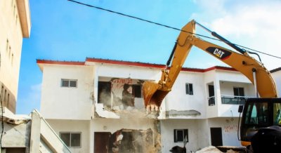 Lutte contre les constructions anarchiques: deux villas duplex démolies à Bingerville