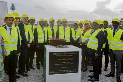 Développement du secteur hôtelier : le Premier Ministre Patrick Achi pose la première pierre du complexe 