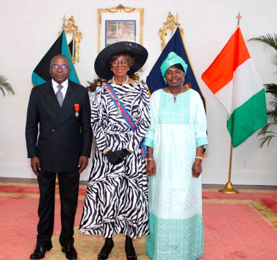 Diplomatie : la Côte d’Ivoire et les Bahamas veulent renforcer leur coopération en tourisme et sauvegarde de l’environnement