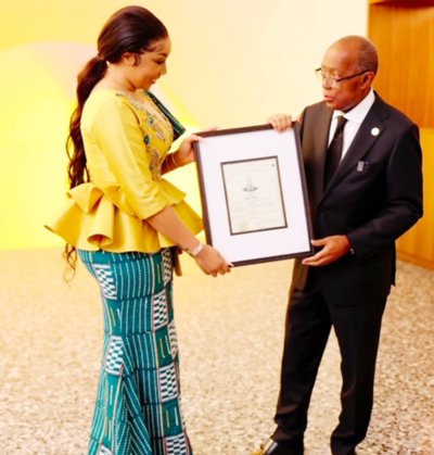 Distinction : l'Ivoirienne Emma Lohoues honorée par la ville de Houston aux États-Unis