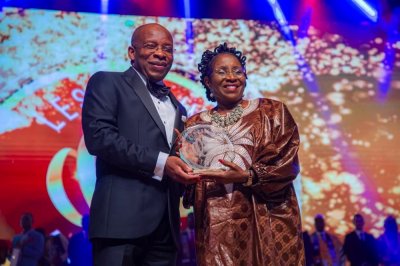 Distinction : le Prix Spécial de Dévouement dans le Tourisme décerné à Mme Maferima Diarrassouba