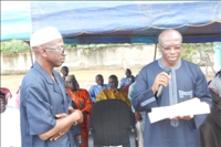 Mme le Maire Chantal Fanny offre 14 millions de médicaments aux hôpitaux généraux de Kaniasso et de Samatiguila