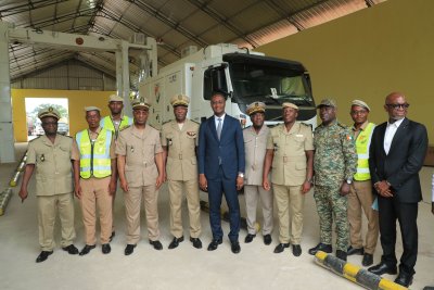 Douanes ivoiriennes : le Ministre Moussa Sanogo inaugure le scanner et la caserne rénovée du bureau frontière de Takikro