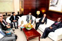 Transports: la société indienne Ashok Leyland va livrer 3600 autobus et  camions à la Côte d’Ivoire