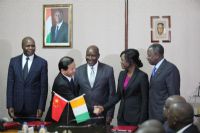 427 milliards FCFA de la Chine à la Côte d ’ Ivoire pour réhabiliter le réseau électrique