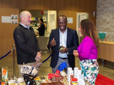 Éco-diplomatie et cacao durable : la Côte d’Ivoire défend sa vision à Cambridge