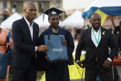 Éducation : Abidjan terminal distingue les meilleurs bacheliers de la commune de Port-Bouët