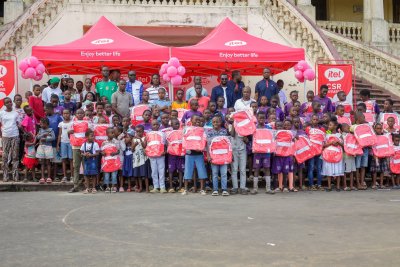 Éducation : Itel Mobile fait un don de livres à l’Orphelinat Garçons de Bingerville