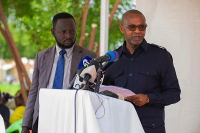 Élection 2025/ District de Denguélé : les autorités locales reçoivent un lot d'équipements informatiques pour faciliter l’enrôlement des populations