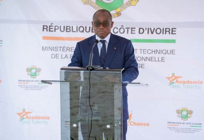 Électrification: le Lycée professionnel des Métiers des Énergies renouvelables de Yopougon ouvre de nouvelles perspectives, affirme le ministre N'Guessan Koffi