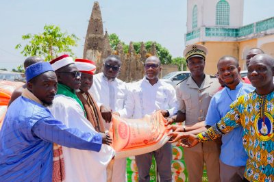 En soutien aux chrétiens et aux musulmans de Bondo: le député Kra Kouman offre plus de 7 millions de vivres