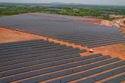 Energie : le gouvernement annonce l’implantation d’une centrale solaire, d’une capacité de 52 MW crête à Sokoro (Ferkessédougou)