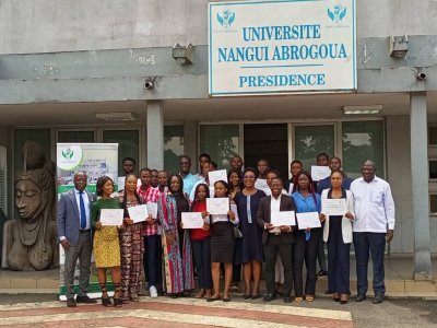 Enseignement Supérieur : 20 étudiants de de l’université Nangui Abrogoua reçoivent des bourses d'études