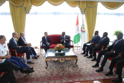 Côte d'Ivoire : Alassane Ouattara échange avec le Ministre français de l’Intérieur, Gérald Darmanin à Abidjan 