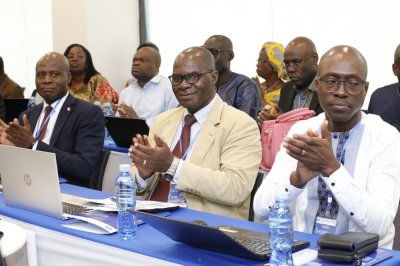 Évaluation des manuels scolaires : les experts de la CONFEMEN mutualisent leurs connaissances